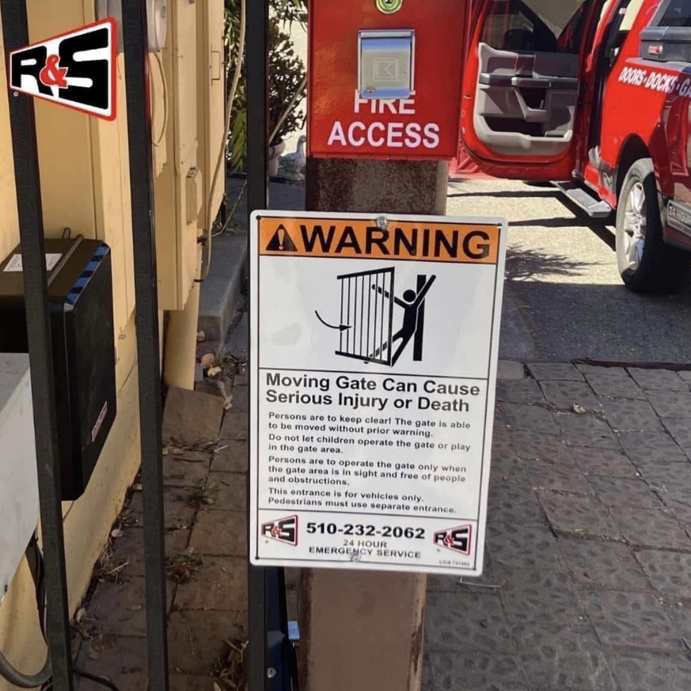 Automatic Gate Warning Sign